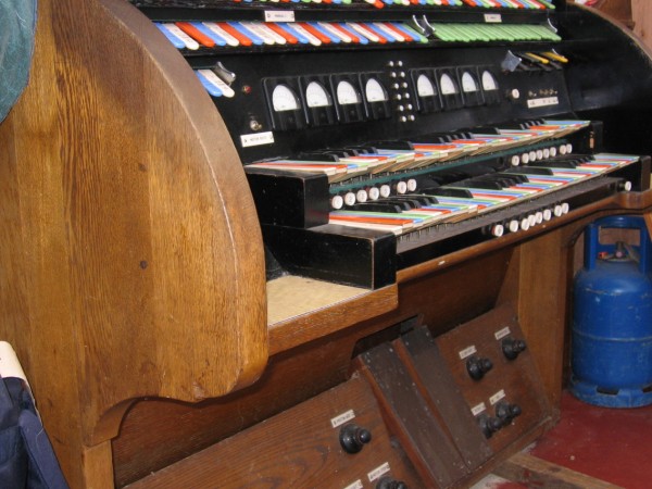 Photo of the Her Majesty's Light Console